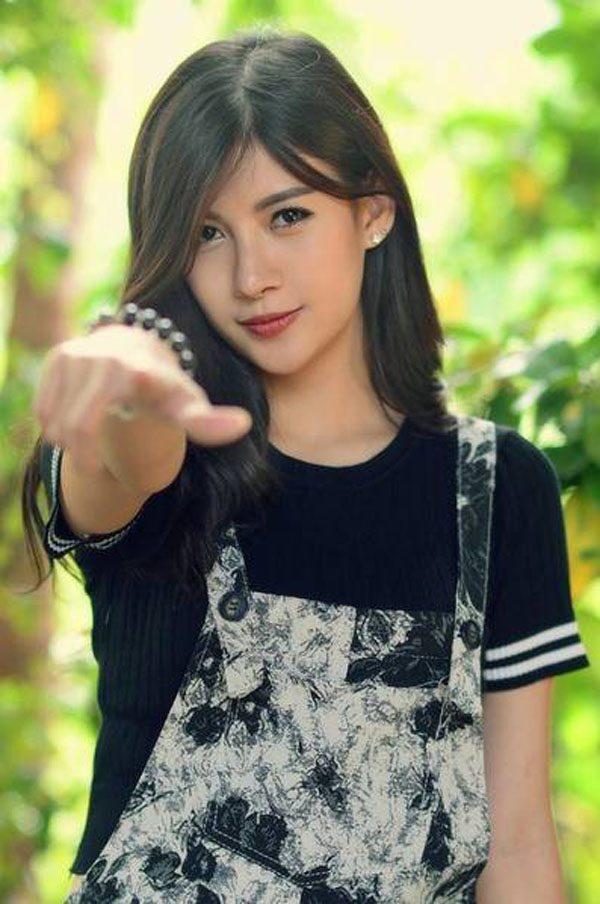 爱乐直tv成人影片 蜜桃之吻